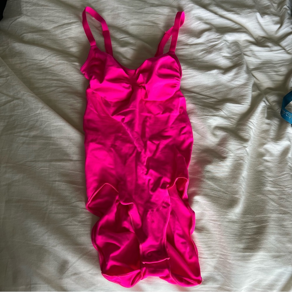 SKIMS hot pink Seamless Sculpt Brief Bodysuit size L/XL